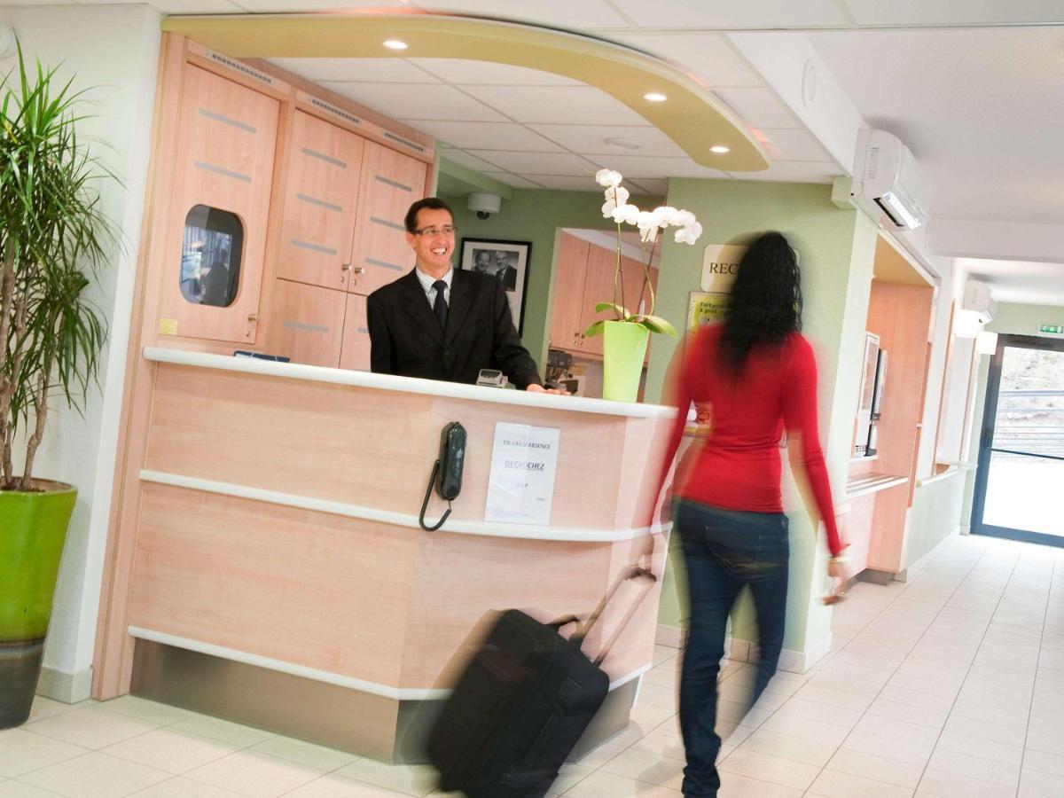 Hotel Ibis Budget Cosne Sur Loire Exterior foto